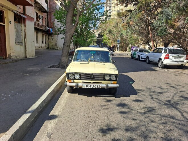 LADA (VAZ) 2106-1