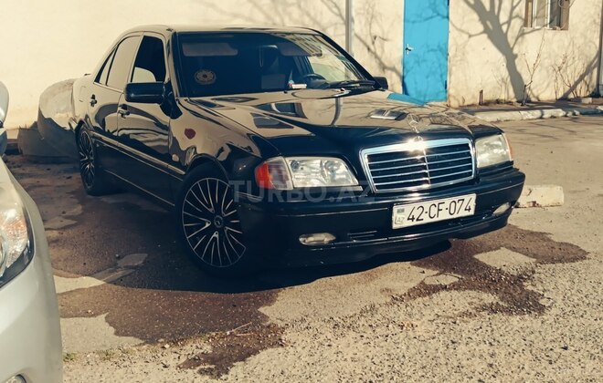 Mercedes C 180-11
