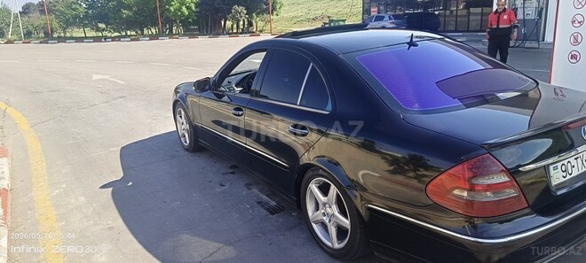 Mercedes E 270-14