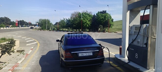 Mercedes E 270-15