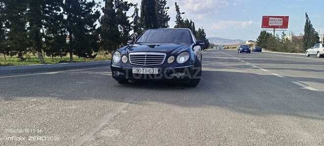 Mercedes E 270-12