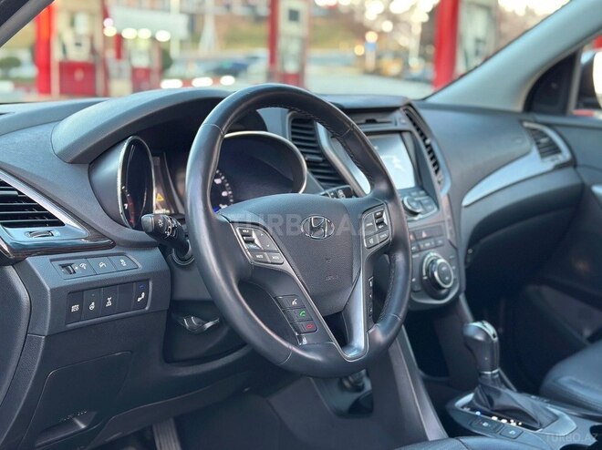 Hyundai Santa Fe-21