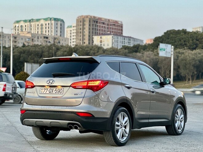 Hyundai Santa Fe-11