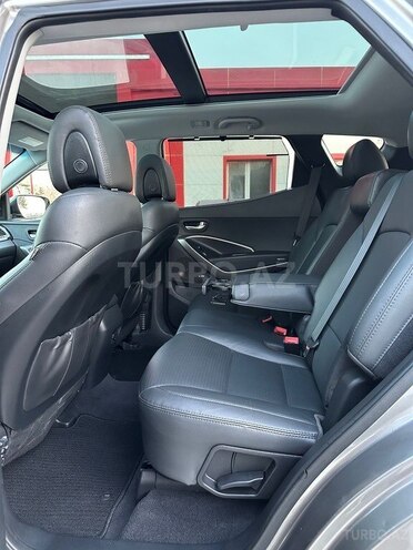 Hyundai Santa Fe-20