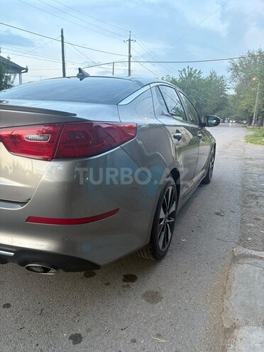 Kia Optima-4