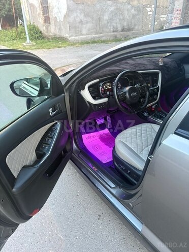 Kia Optima-14