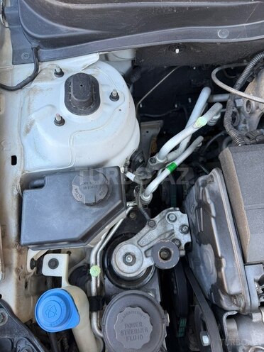 Hyundai Accent-5