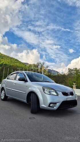 Kia Pride-2