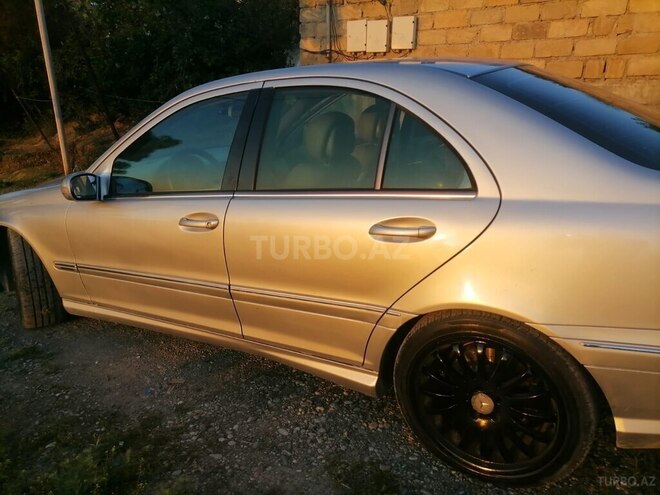 Mercedes C 230-4