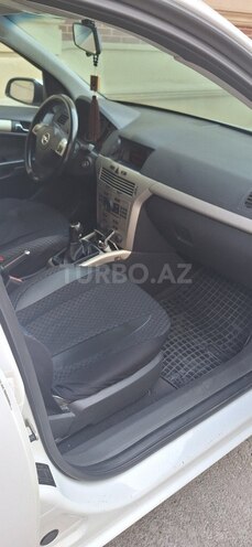 Opel Astra-11