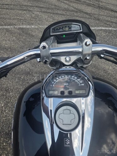 Suzuki Intruder M1800R-3