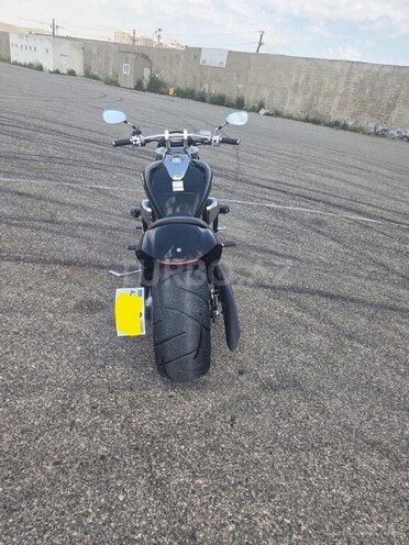 Suzuki Intruder M1800R-11