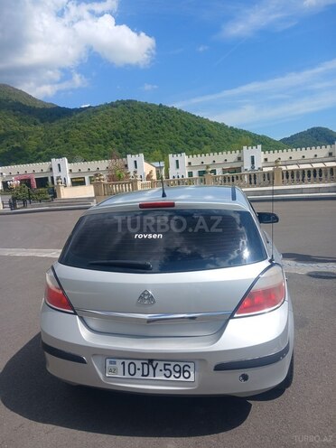 Opel Astra-2