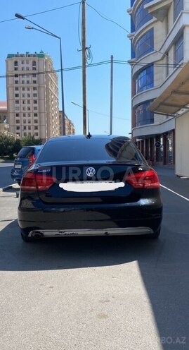 Volkswagen Passat-2