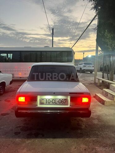 LADA (VAZ) 2107-2