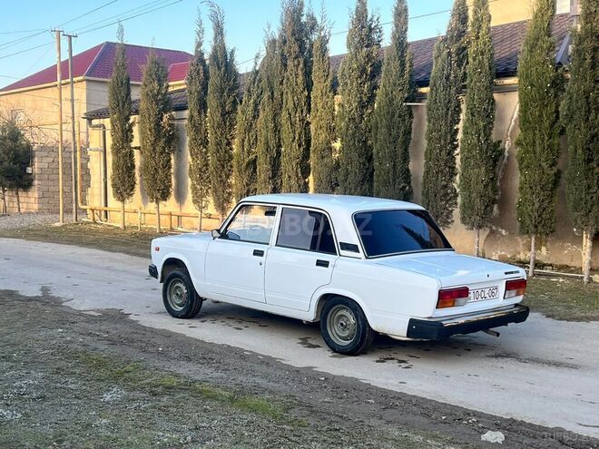 LADA (VAZ) 2107-5