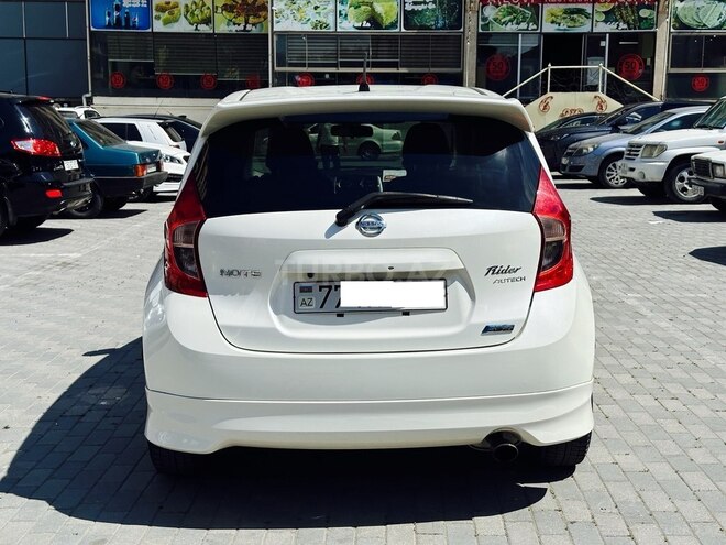 Nissan Note-8