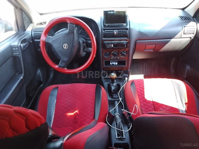 Opel Astra-4