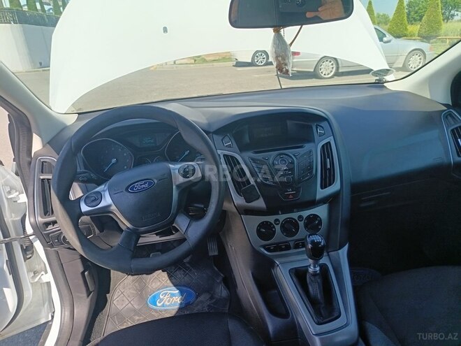 Ford Focus-5