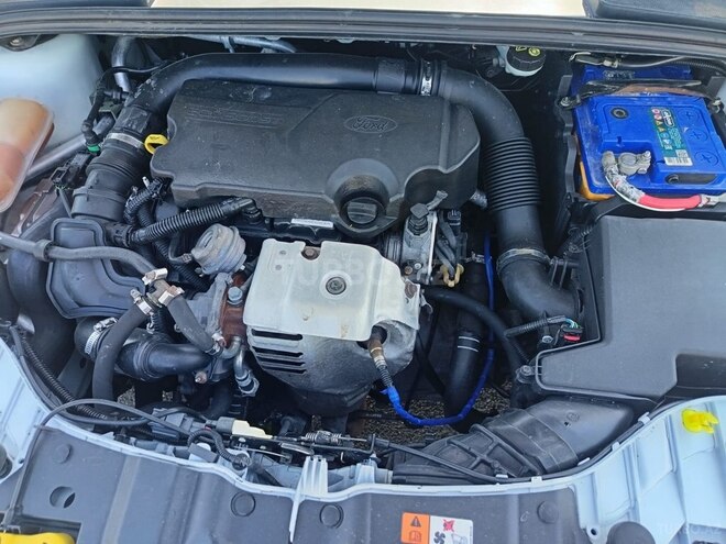 Ford Focus-10