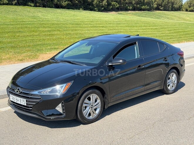 Hyundai Elantra-4