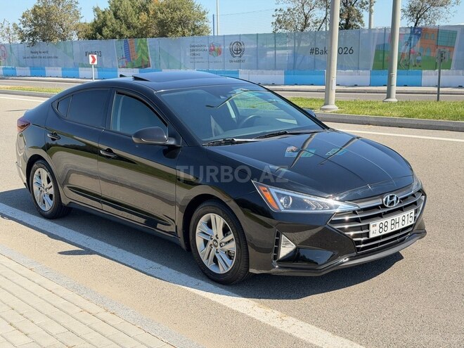 Hyundai Elantra-3