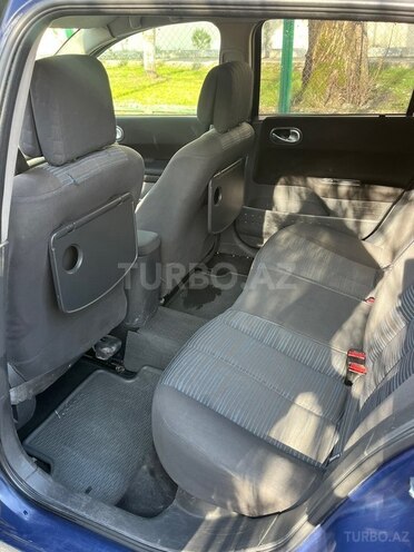 Renault Megane-7