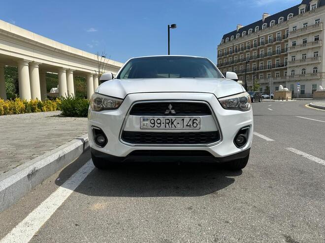 Mitsubishi Outlander Sport-9