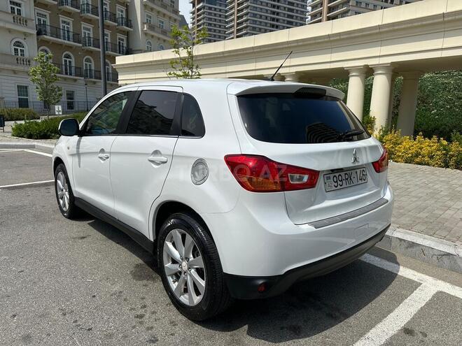 Mitsubishi Outlander Sport-7