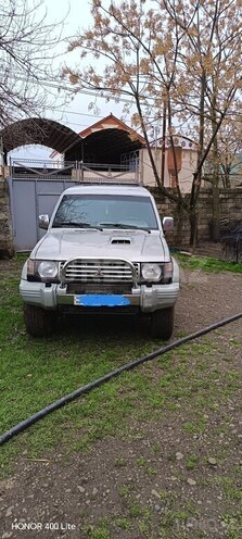 Mitsubishi Pajero-1