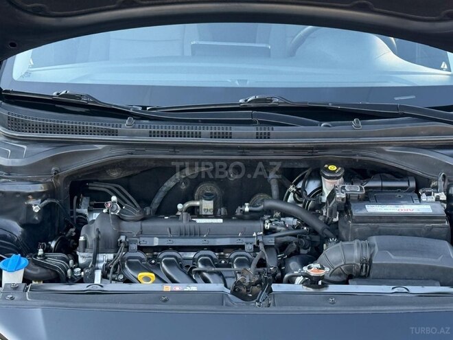 Hyundai Accent-10