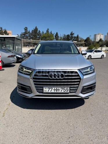 Audi Q7-2