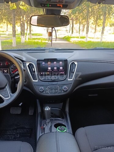 Chevrolet Malibu-8