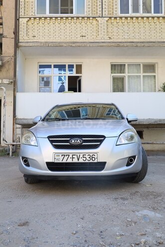 Kia Ceed-1