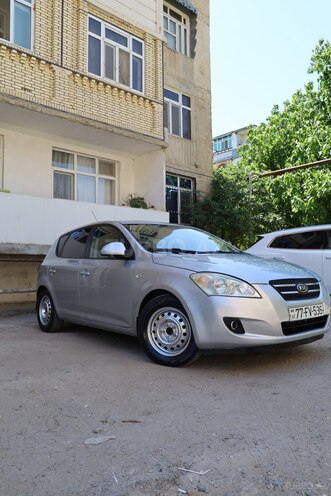 Kia Ceed-2