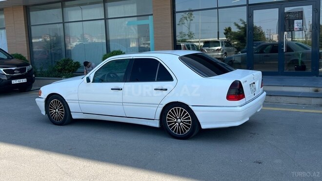 Mercedes C 230-7