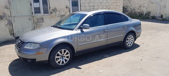 Volkswagen Passat-2