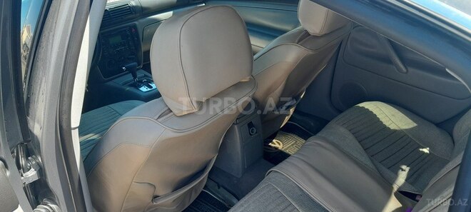 Volkswagen Passat-10