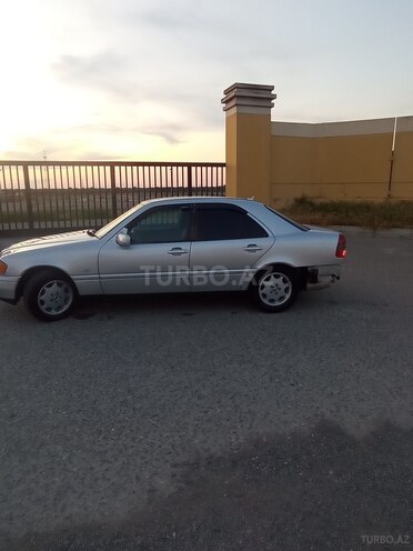 Mercedes C 180-9