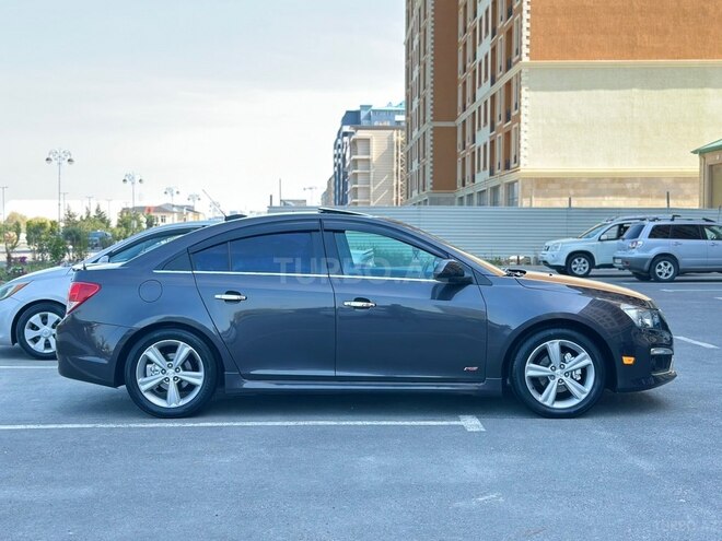 Chevrolet Cruze-4