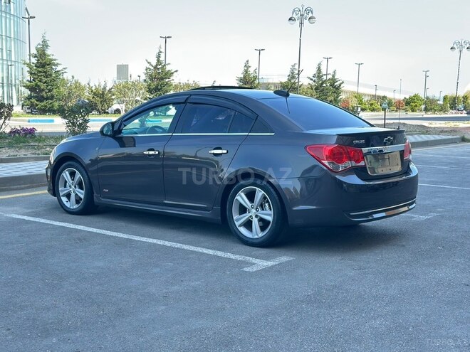 Chevrolet Cruze-8