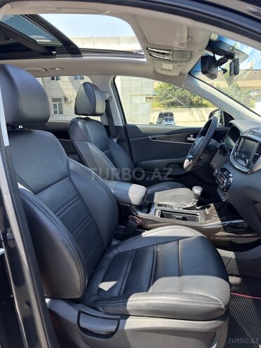 Kia Sorento-9