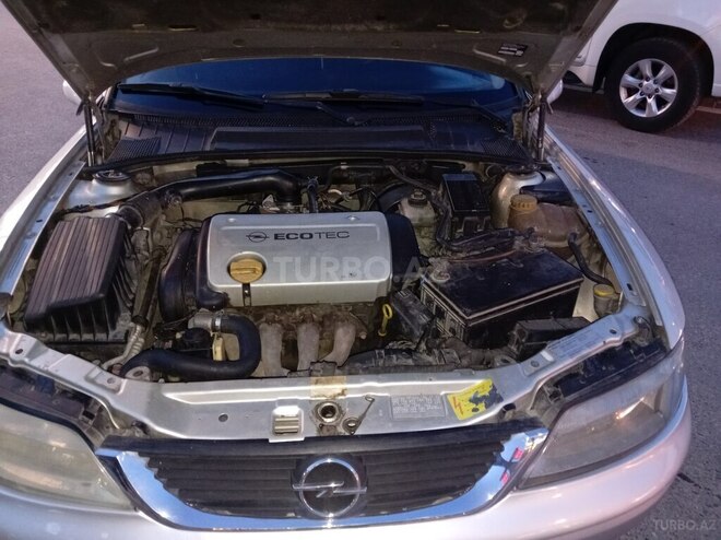 Opel Vectra-10