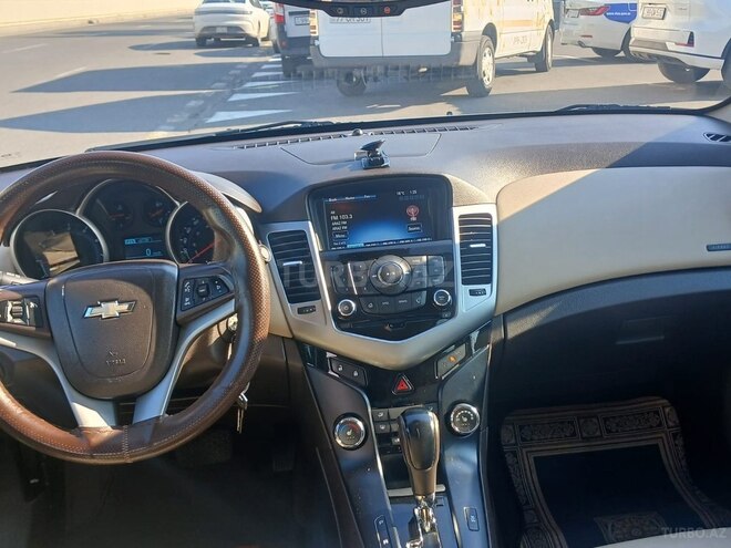 Chevrolet Cruze-8
