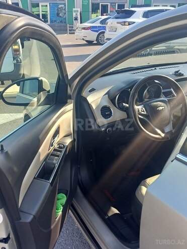 Chevrolet Cruze-7