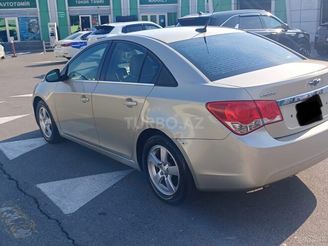 Chevrolet Cruze-5
