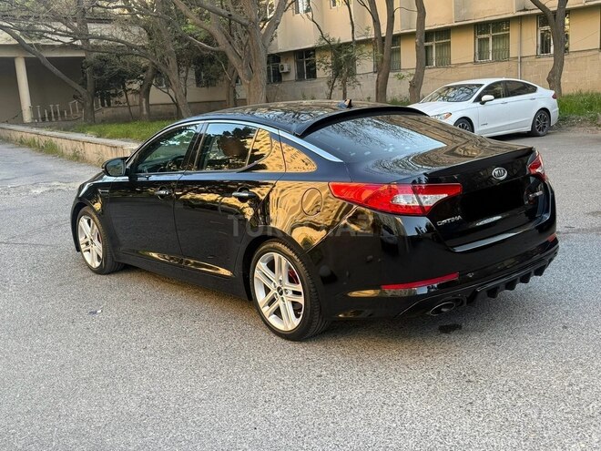 Kia Optima-4