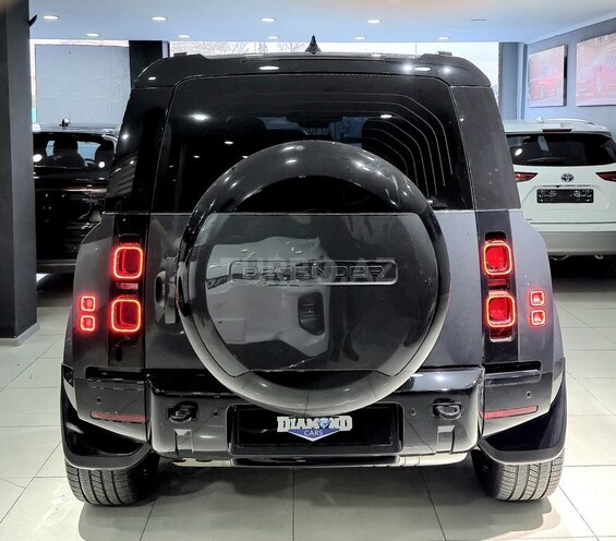 Land Rover Defender-14