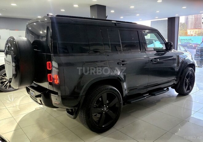 Land Rover Defender-11