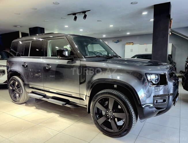 Land Rover Defender-10